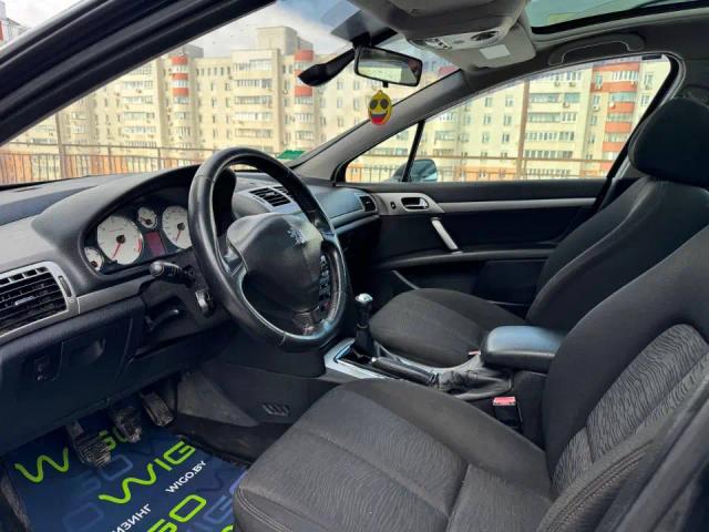 PEUGEOT 407