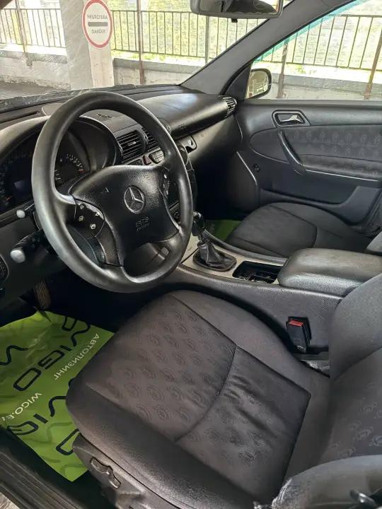 Mercedes-Benz C 180