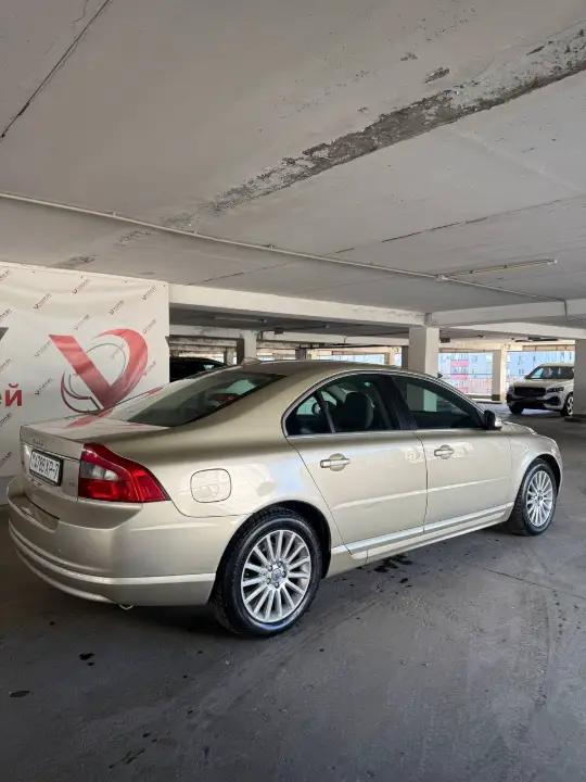 volvo s80