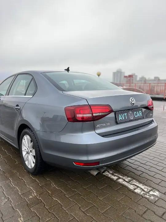 VOLKSWAGEN JETTA