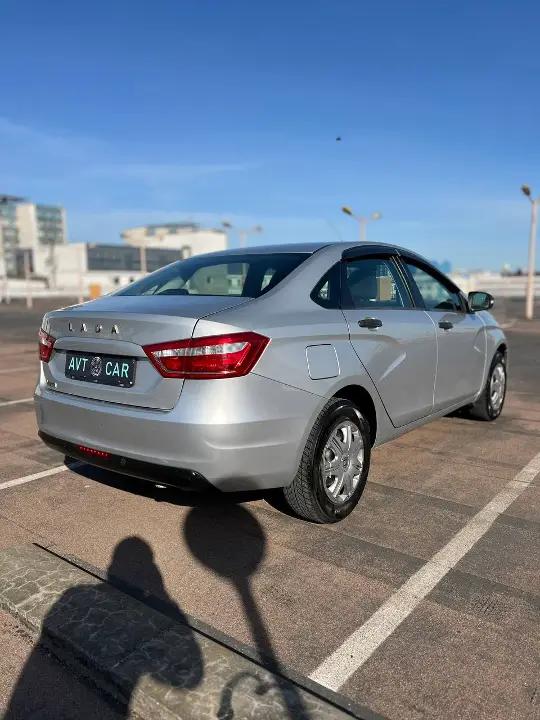 Lada Vesta GFL110