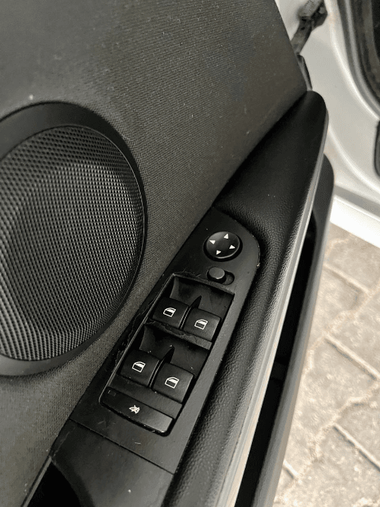 BMW E90