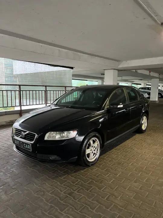 VOLVO S40