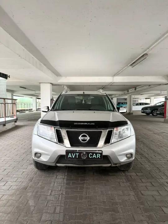 NISSAN TERRANO