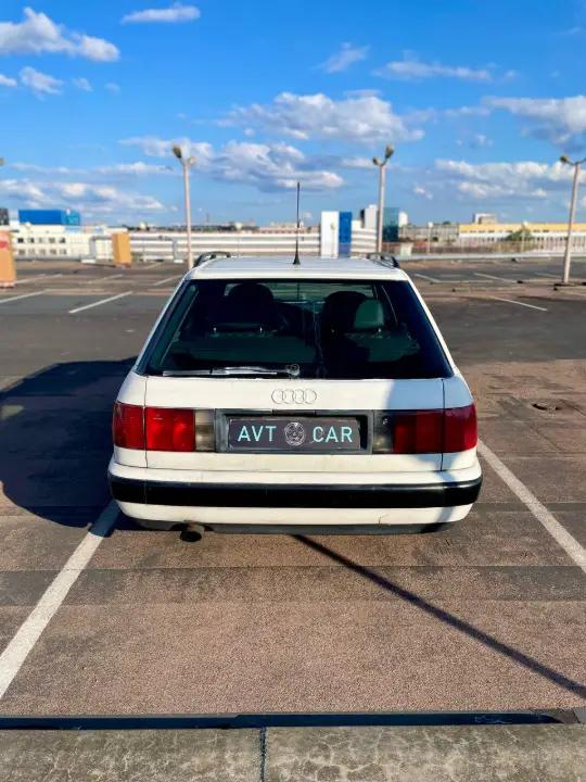 Audi 100