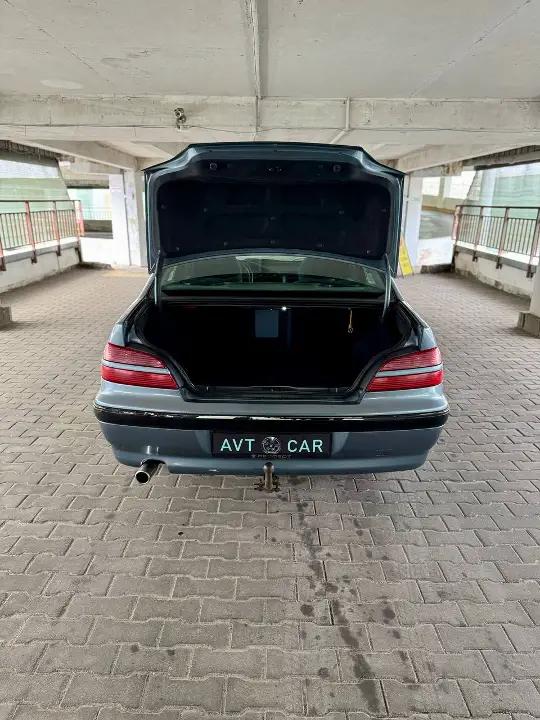 Peugeot 406