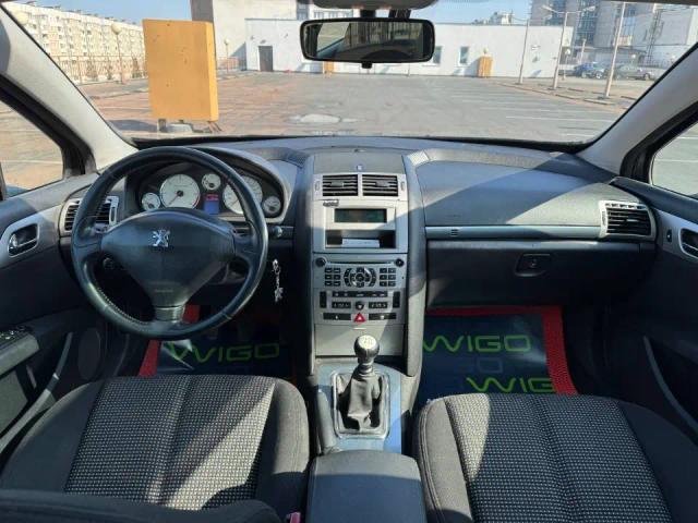 PEUGEOT 407