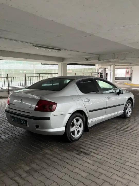 PEUGEOT 407
