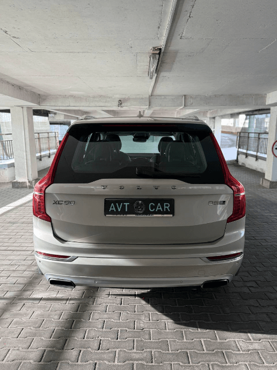 Volvo XC-90