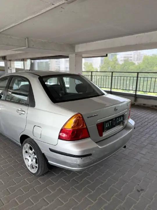 Suzuki Liana