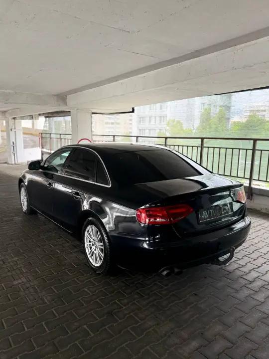 Audi A4 B8