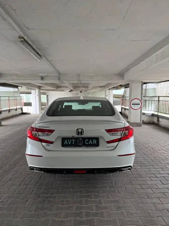 Honda Accord X