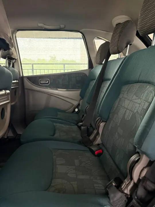 Nissan Almera Tino