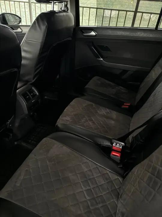 VOLKSWAGEN TOURAN-