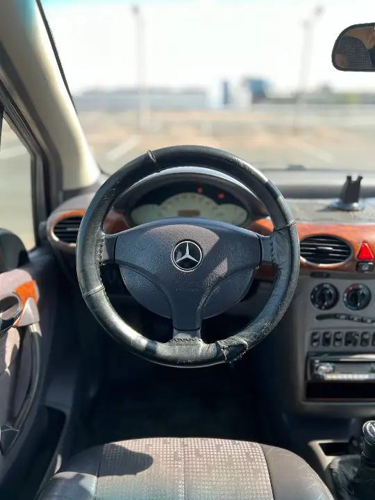Mercedes-Benz A160