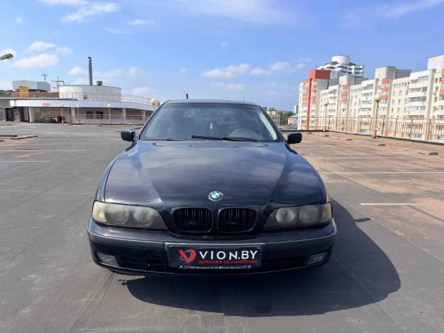 BMW 523