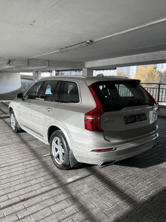 Volvo XC-90