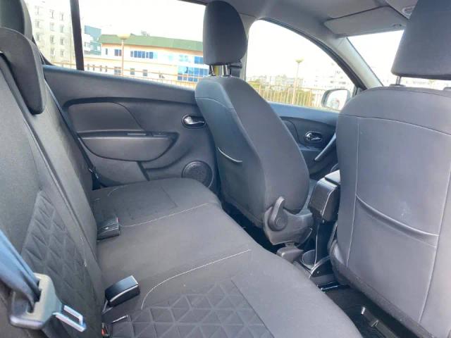 RENAULT  SANDERO