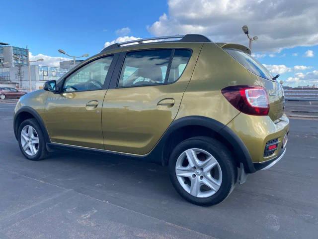 RENAULT  SANDERO