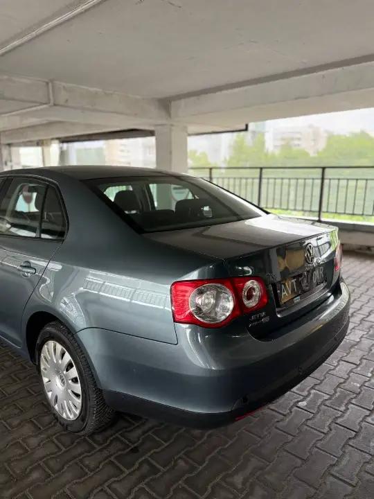 Volkswagen jetta V