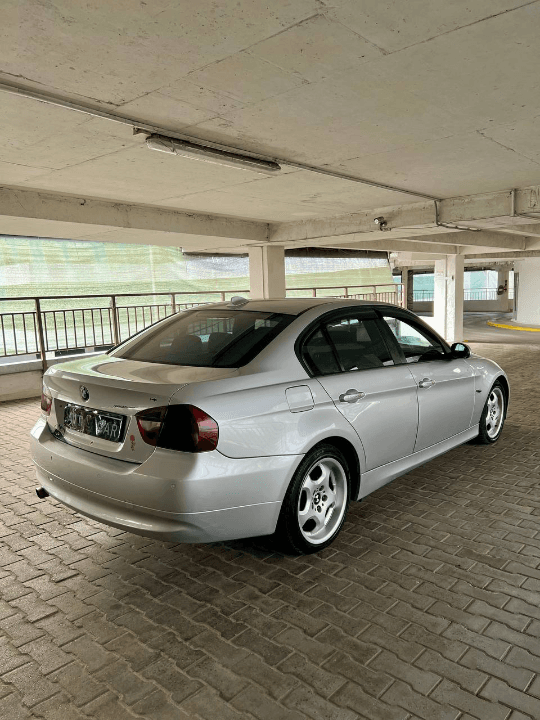 BMW E90