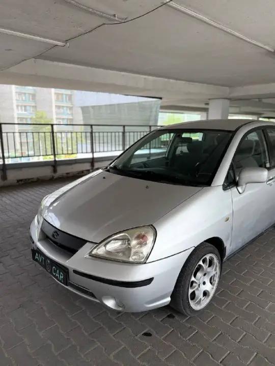 Suzuki Liana