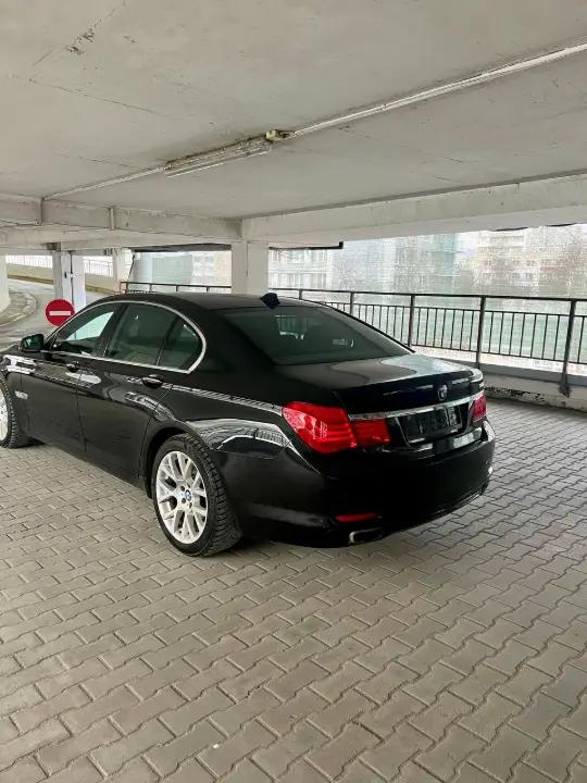BMW 740I