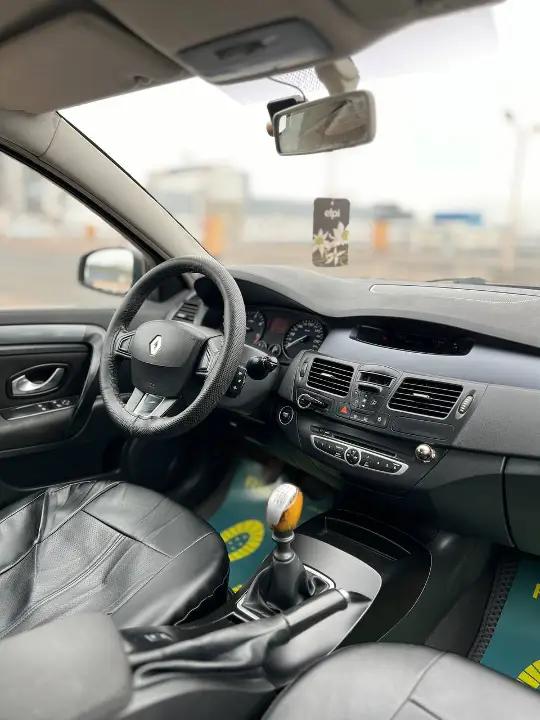Renault Laguna