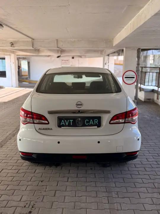 Nissan Almera