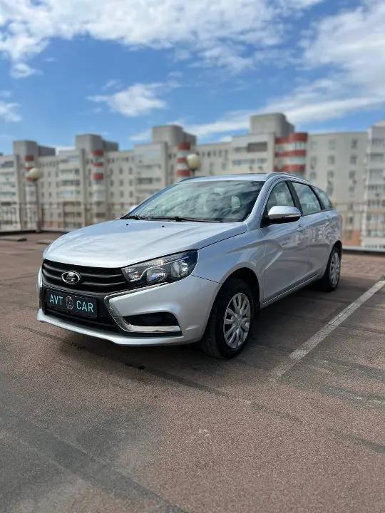 Lada Vesta.