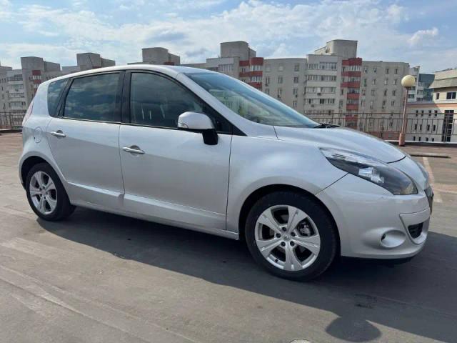 RENAULT MEGANE SCENIC