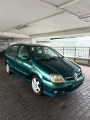 Nissan Almera Tino