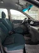 Nissan Almera Tino