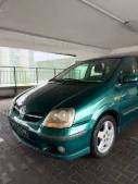 Nissan Almera Tino