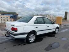 PEUGEOT 405