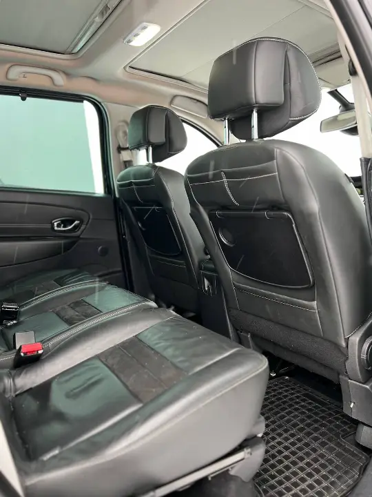 RENAULT MEGANE SCENIC