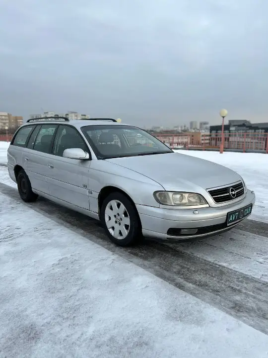 Opel omega