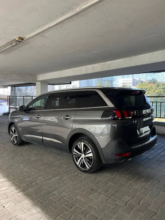 Peugeot 5008, фотография 4