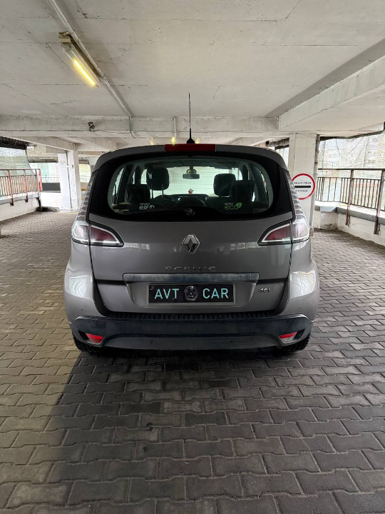 RENAULT SCENIC