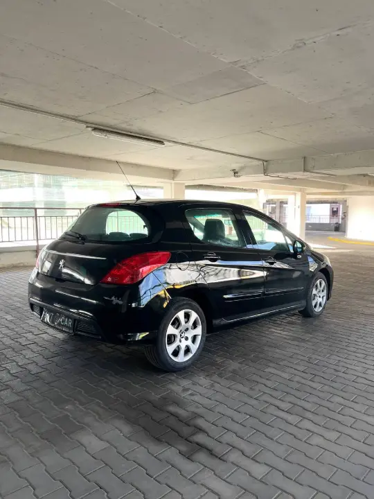Peugeot 308, фотография 8