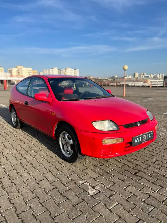 Mazda 323