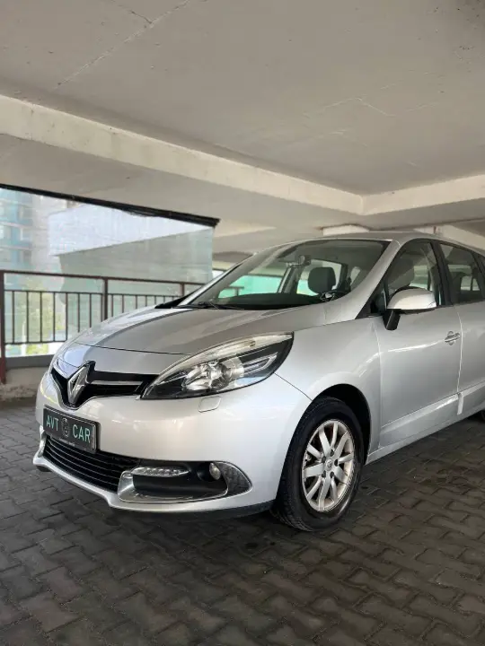 Renault Scenic, фотография 3