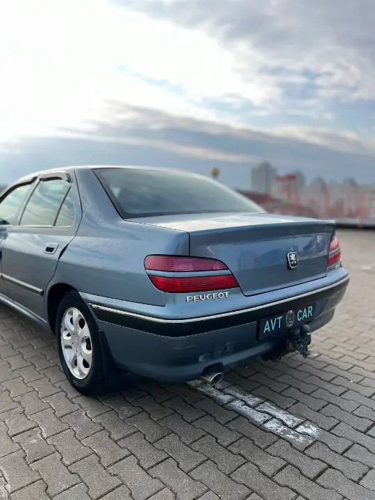 Peugeot 406