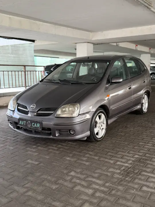Nissan Almera Tino, фотография 2