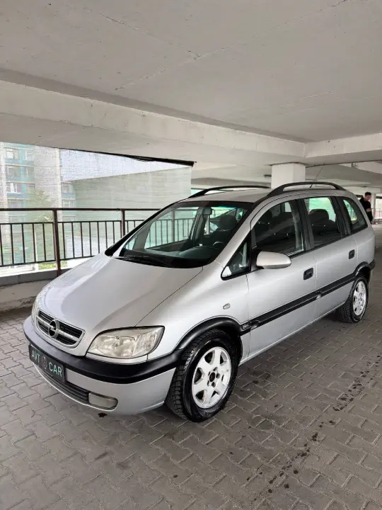 Opel Zafira, фотография 2