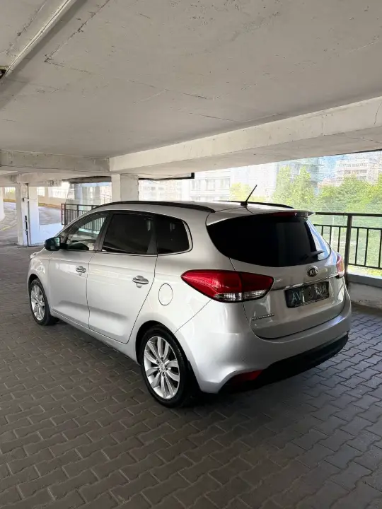 Kia Carens, фотография 4