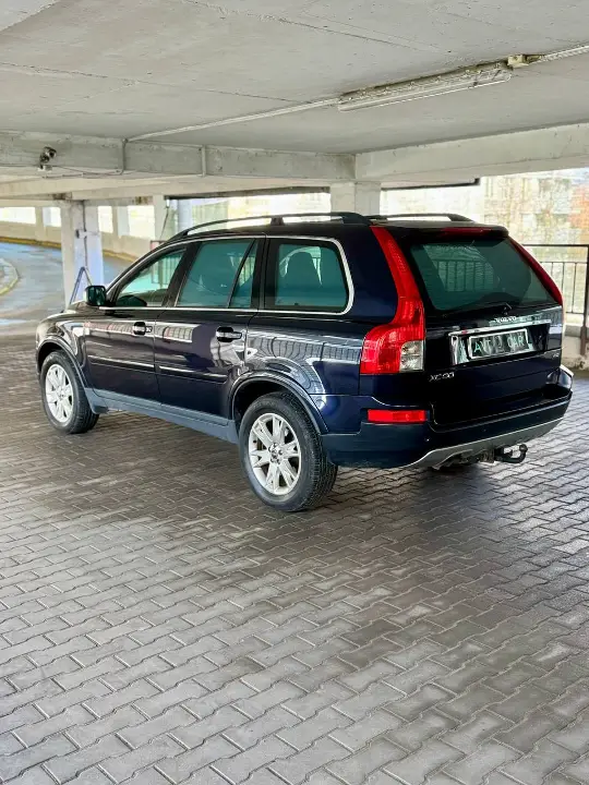 Volvo XC-90