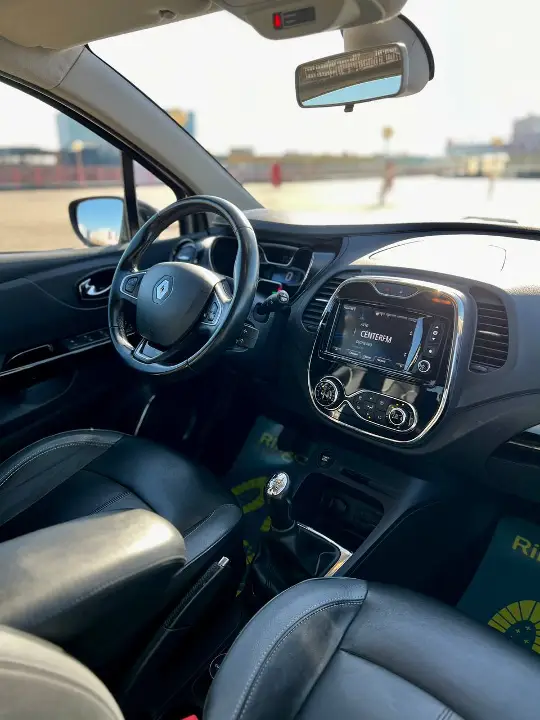 RENAULT CAPTUR