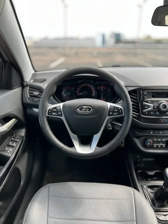 Lada Vesta.