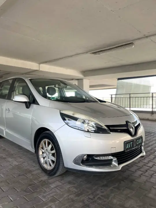Renault Scenic, фотография 10